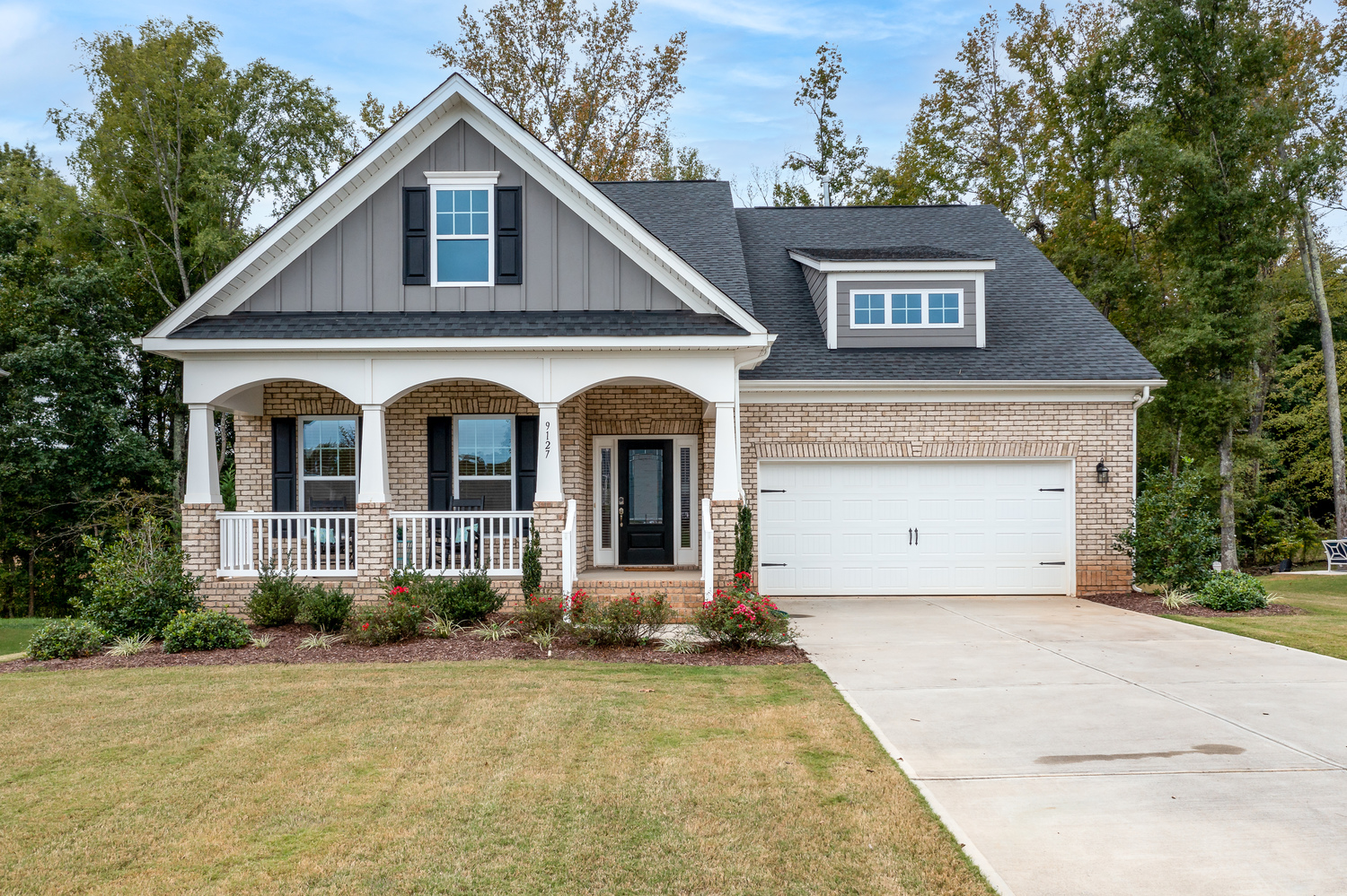 4 Bedroom + Loft Home in Summerwood, Mint Hill