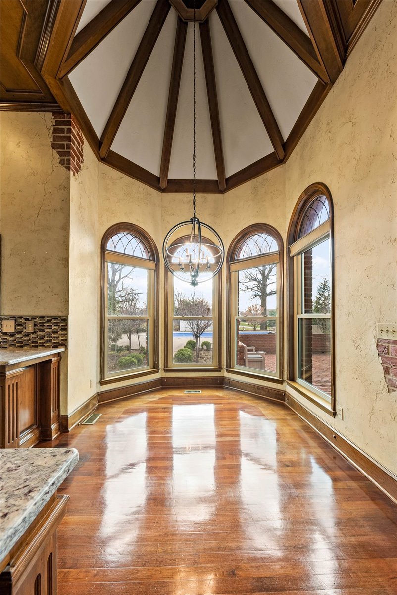 Home for Sale at 27005 E Colbern Rd. Lee's Summit, MO 64086 Full Details