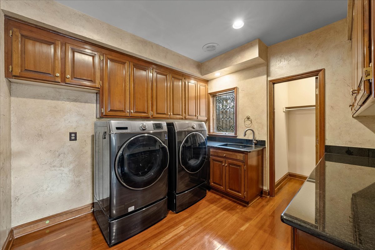 Home for Sale at 27005 E Colbern Rd. Lee's Summit, MO 64086 Full Details