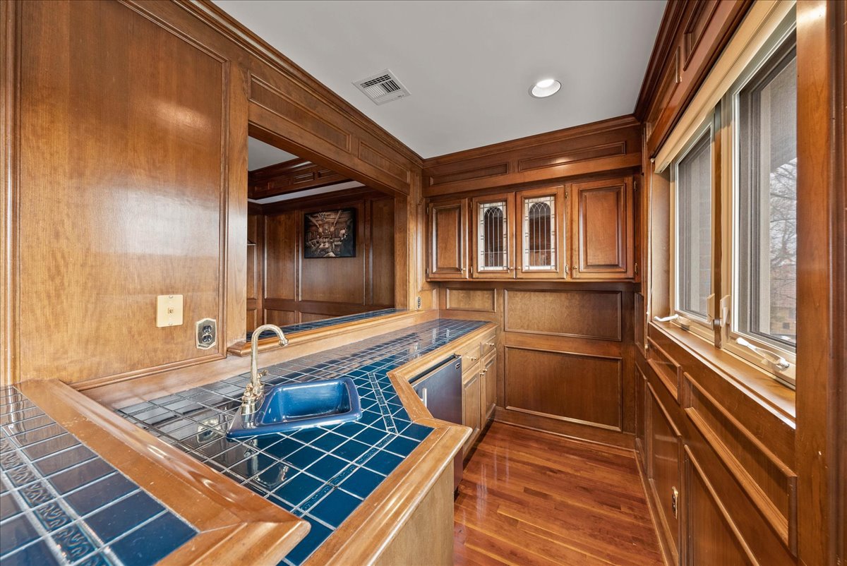 Home for Sale at 27005 E Colbern Rd. Lee's Summit, MO 64086 Full Details