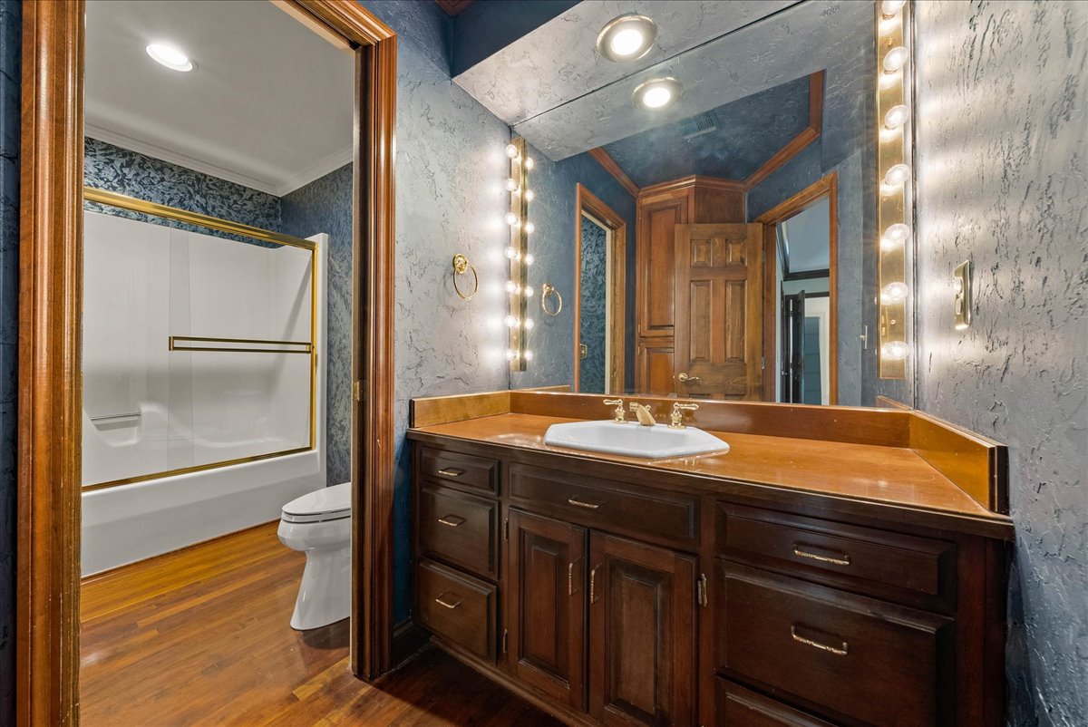 Home for Sale at 27005 E Colbern Rd. Lee's Summit, MO 64086 Full Details