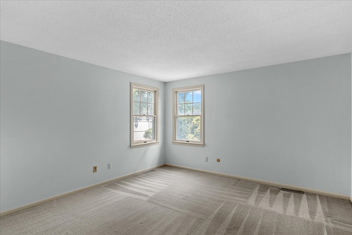 2337_1401_property_guest-room-56-floret-cir-38-20260820074003.jpg