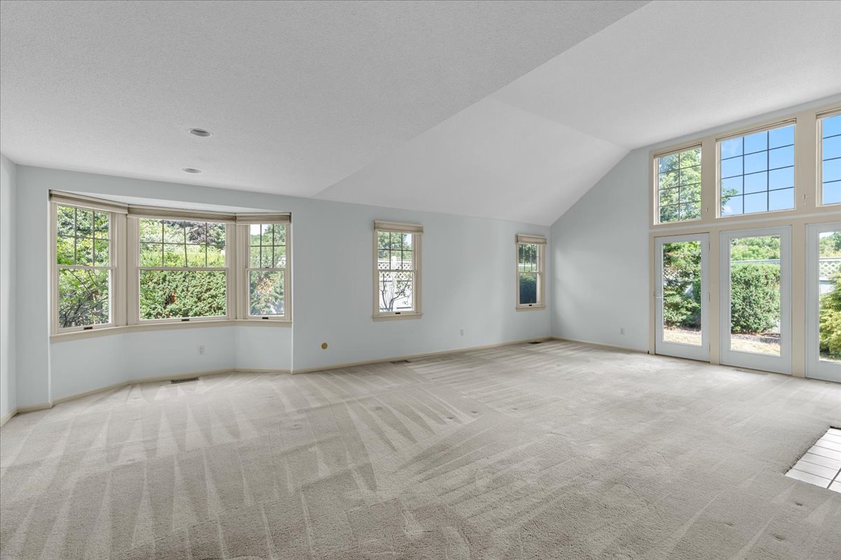 2337_1401_property_open-concept-56-floret-cir-14-20260820074001.jpg