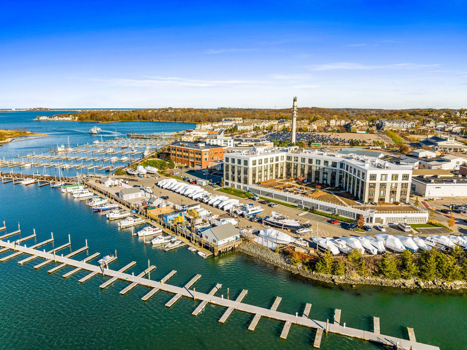 Luxury Waterfront Living Designer Condo with Panoramic Views Darleen