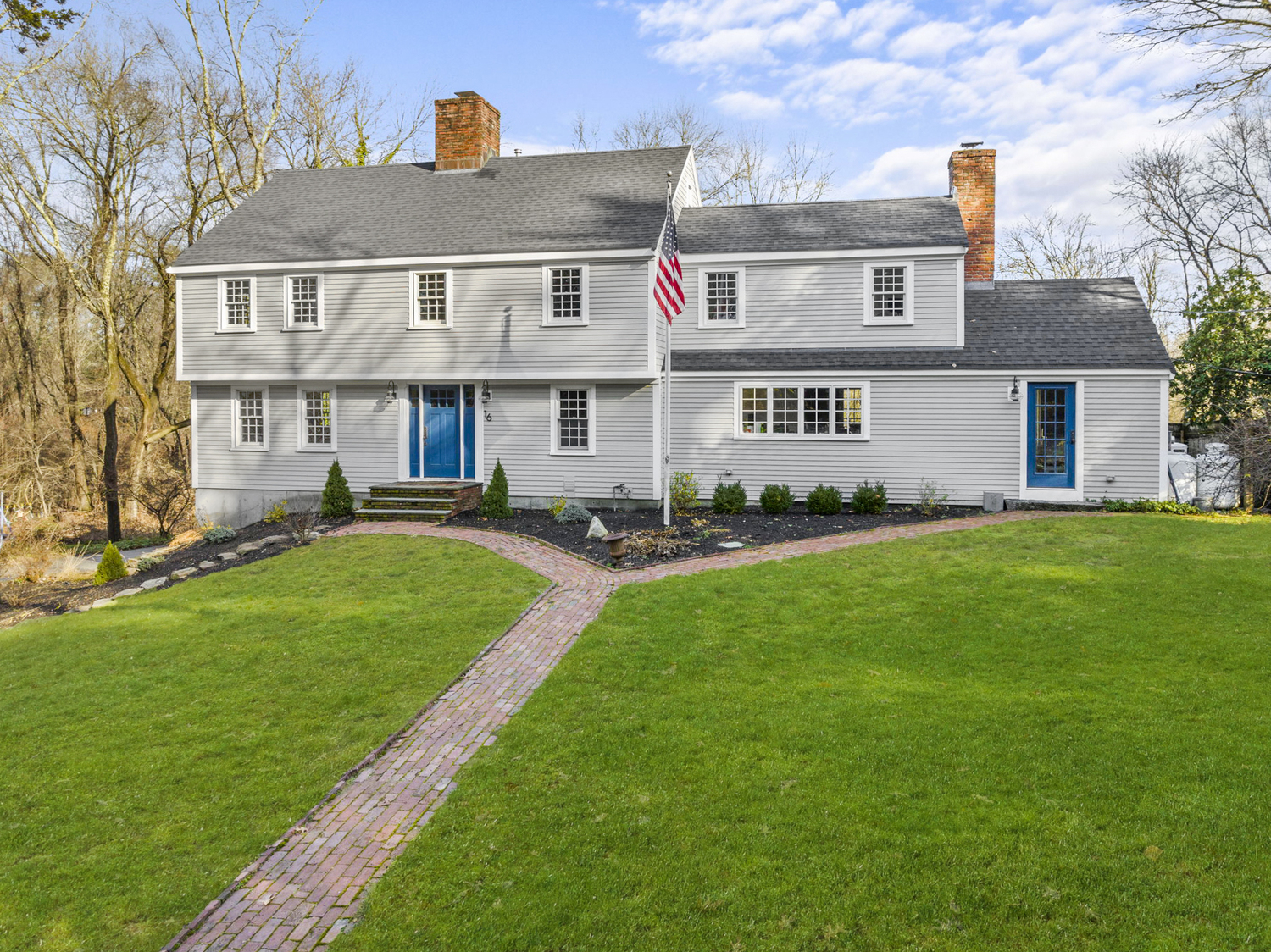 Darleen Lannon's Listing 16 Crooked Meadow Lane, Hingham Expansive 4