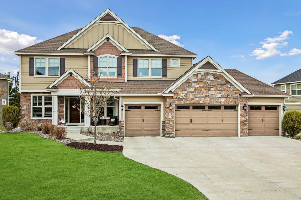 9 Leaf Wing Drive North Oaks, MN 55127