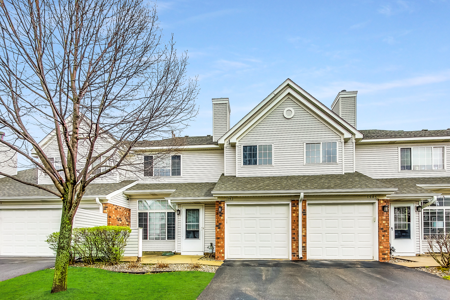 1943 North Ruby Court Eagan, MN 55122