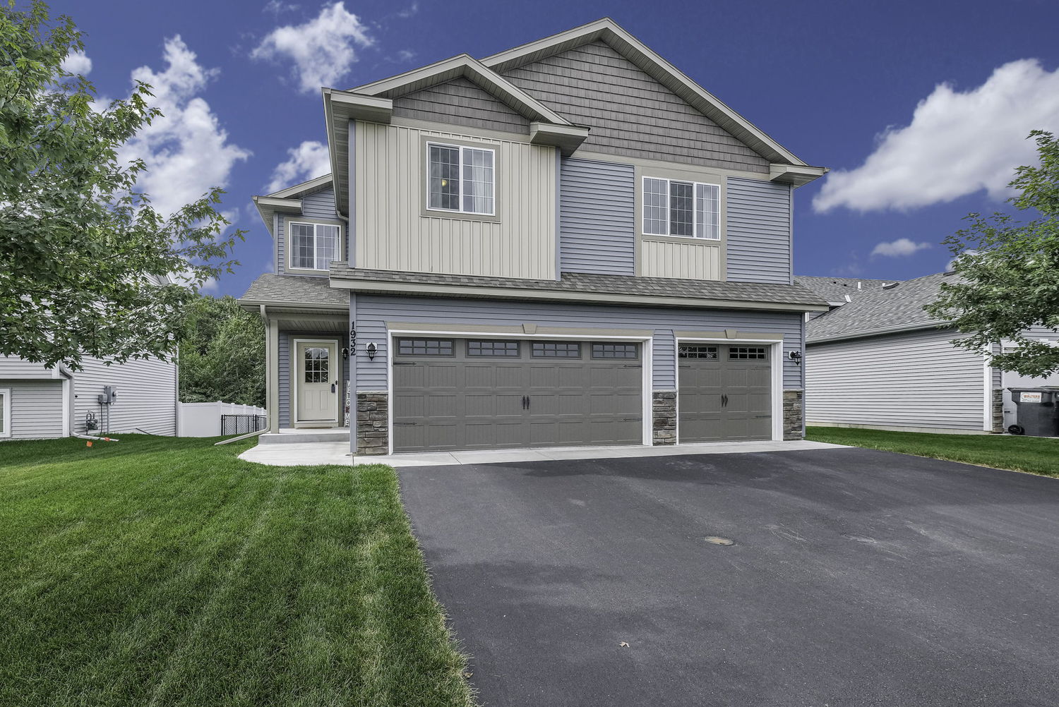 1932 139th Ave NW Andover, MN 55304
