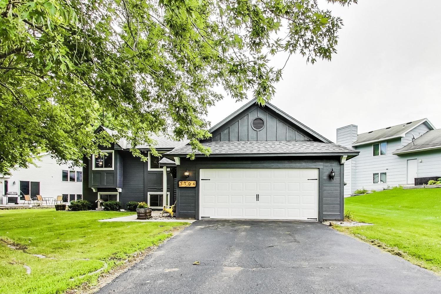 3104 Sunset Lake Drive Burnsville, MN 55337