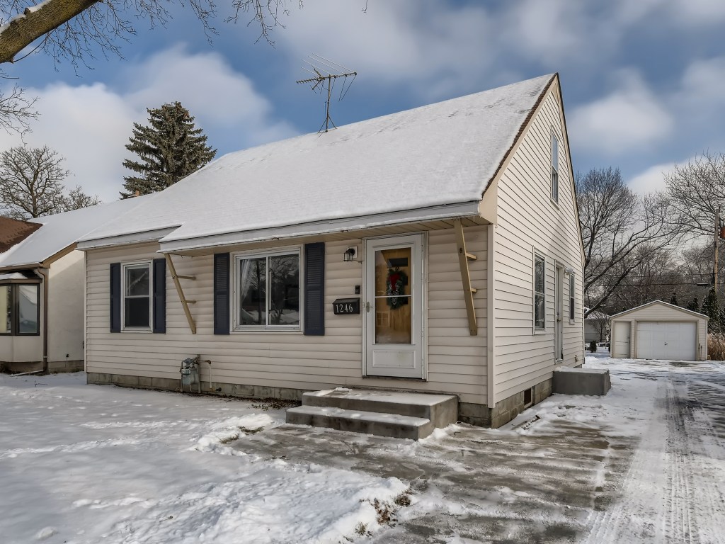 1246 Smith Ave South West Saint Paul, MN 55118