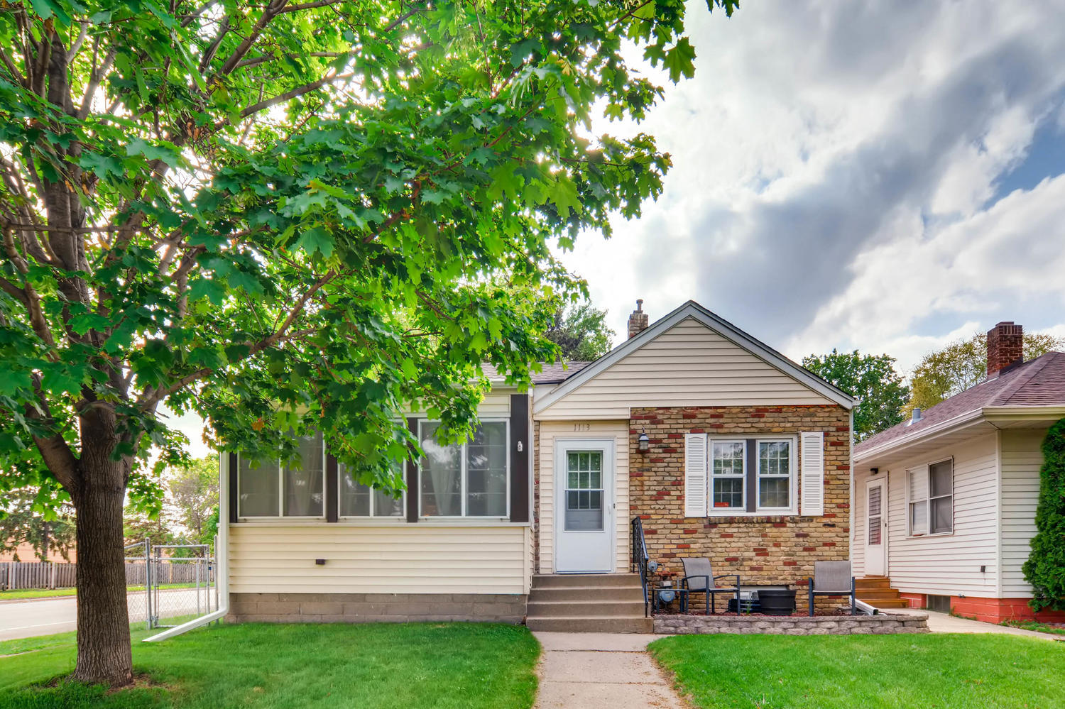 441_307_property_1113-gorman-ave-west-saint-large-001-7-exterior-front-1500x1000-72dpi-20180524115617.jpg