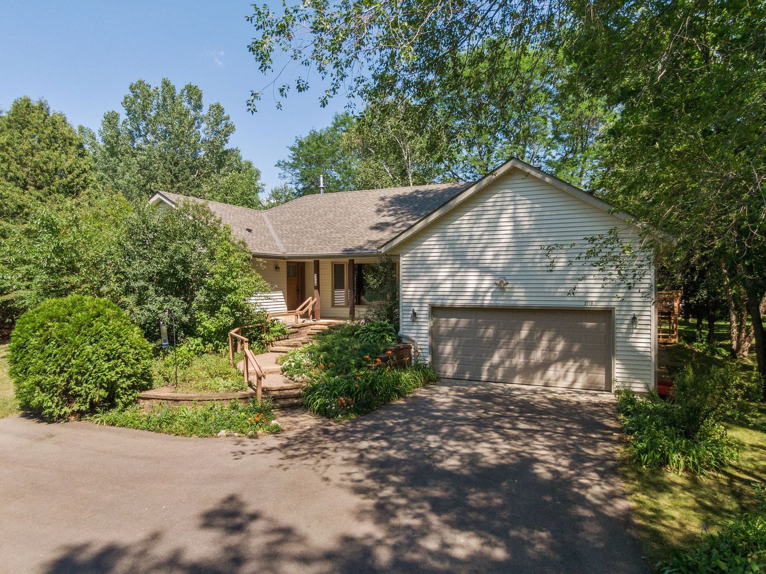 3718 Denmark Court E Eagan, MN 55123