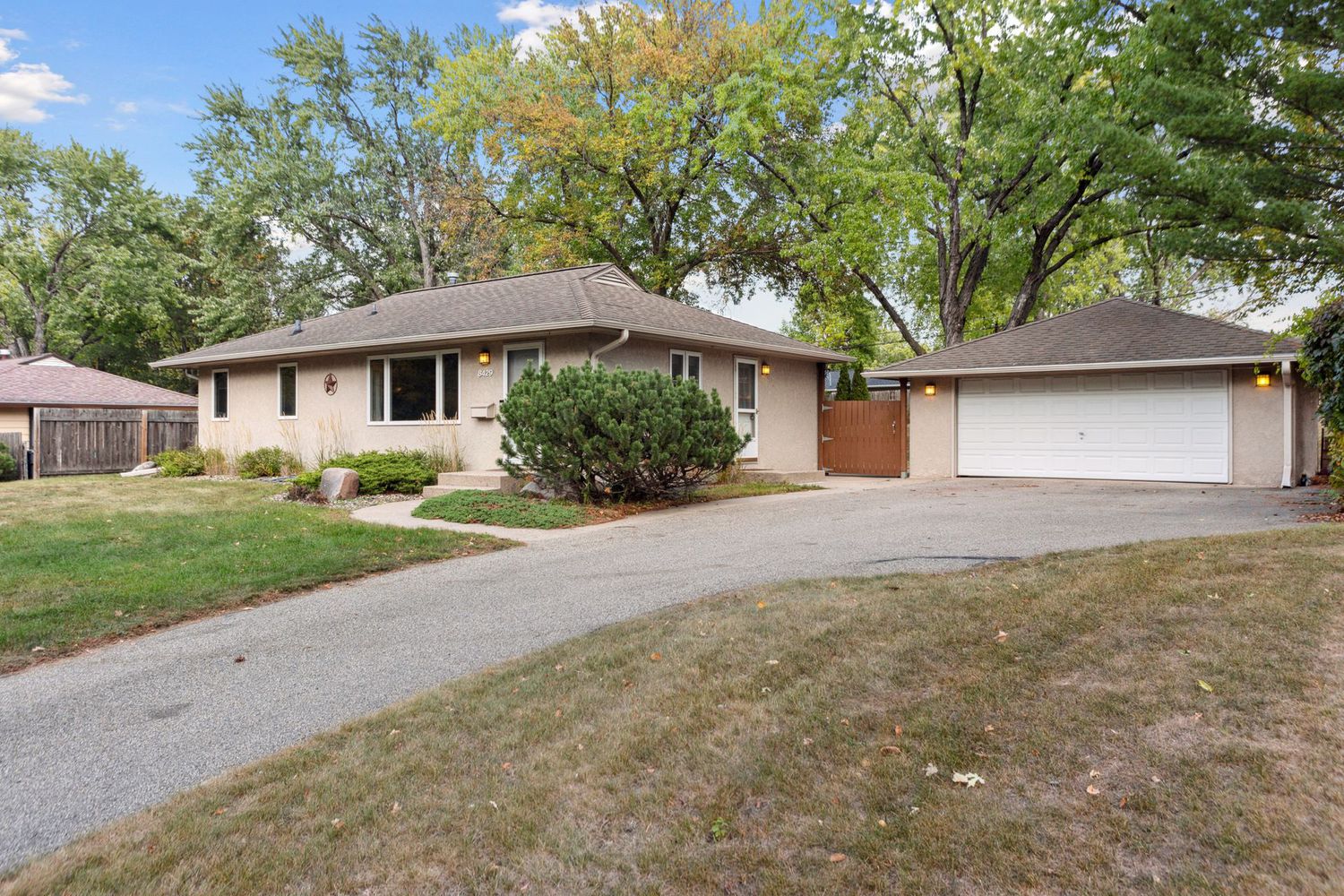 8429 Irving Avenue South Bloomington, MN 55431