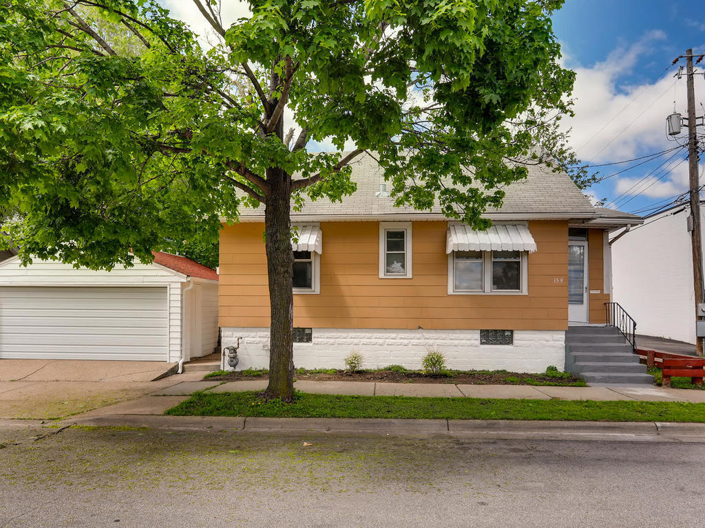 159 Cook Ave W Saint Paul, MN 55117