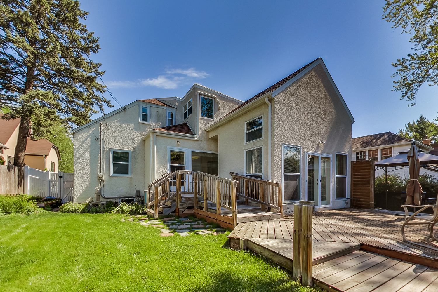 5316 Chateau Place Minneapolis, MN 55417