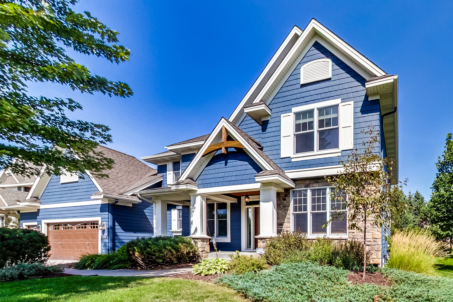 10950 Misty Lane Woodbury, MN 55129