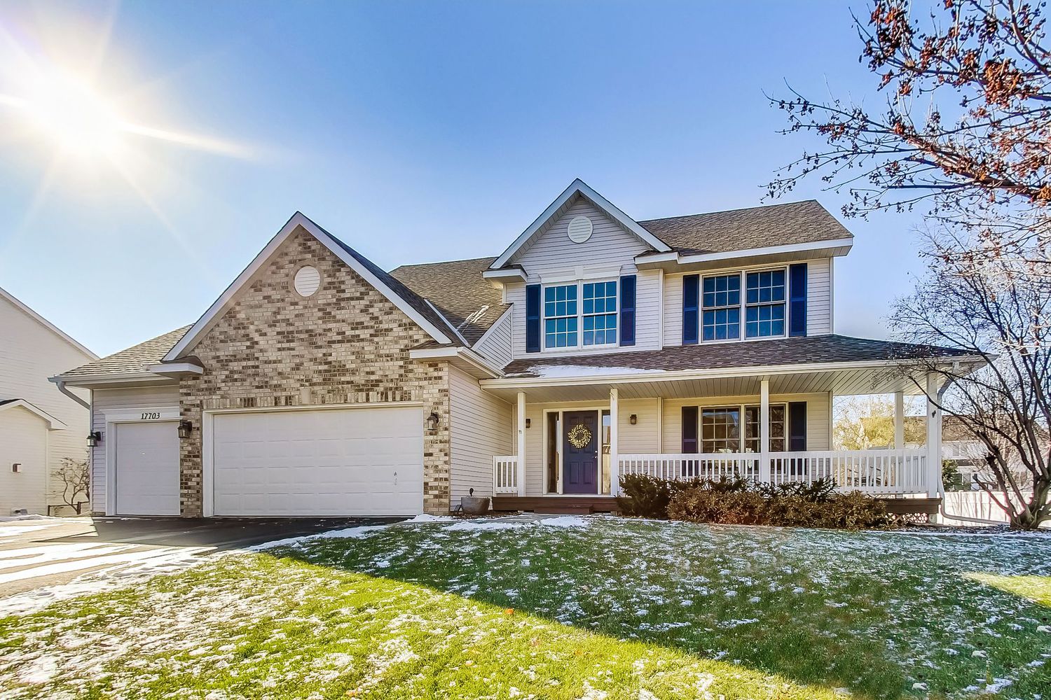 17703 Hillwood Ave Lakeville, MN 55044