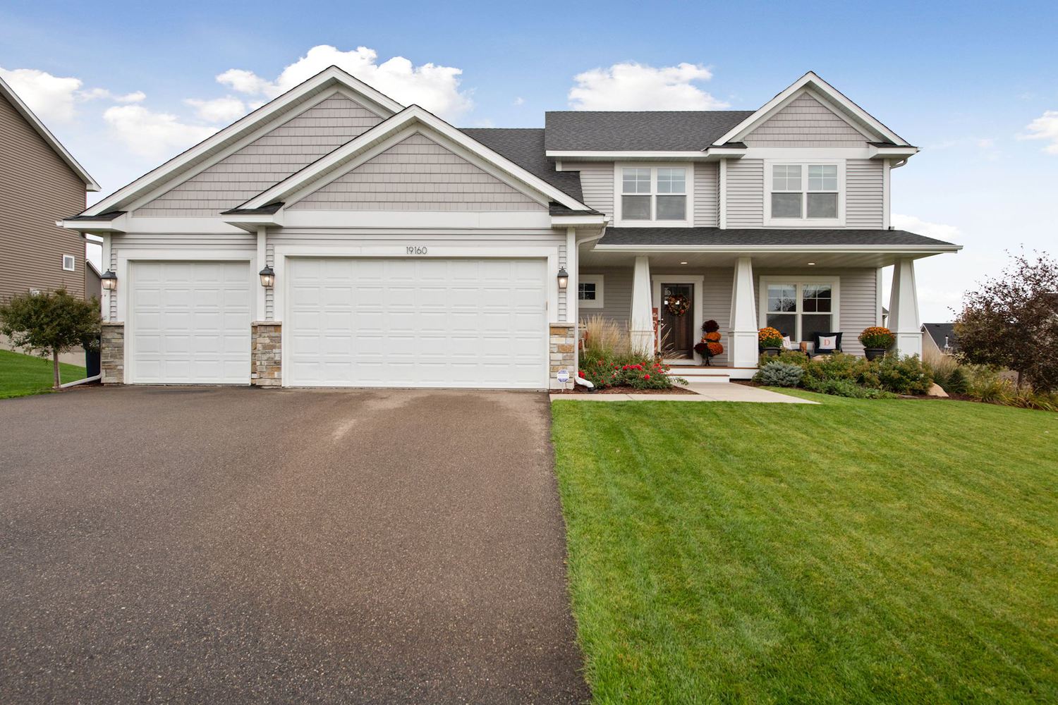 19160 Himalaya Avenue Lakeville, MN 55044