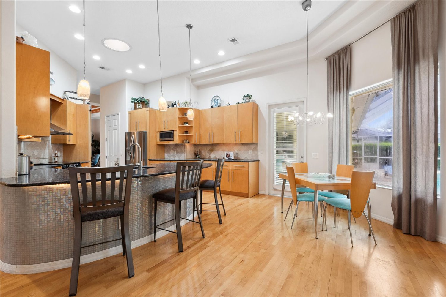 Luxurious Estate in Hunter’s Ridge, Ormond Beach 19 Cambridge Trace