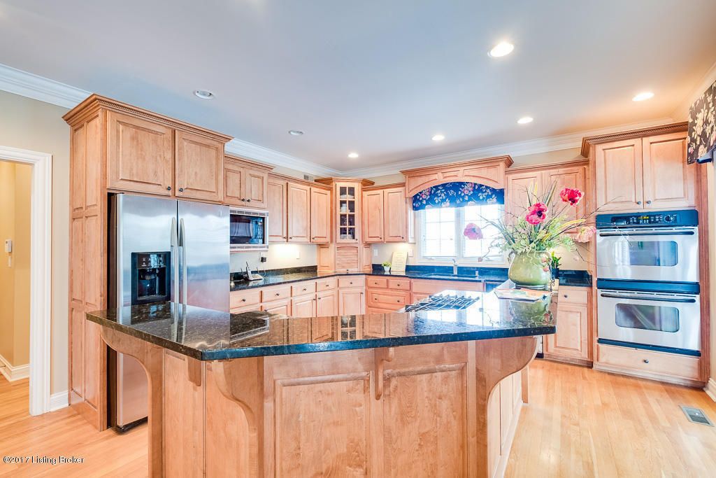 594_24_property_12800_Crestmoor_Interior2.jpg